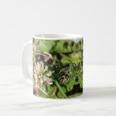 Zoet als honing, druk als een bij koffiemok (Voorkant links)