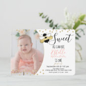 Zoet als kan Bee 1st Verjaardag Party Foto Kaart (Staand voorkant)