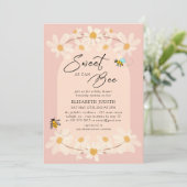 Zoet als kan Bee Floral Daisy Baby shower Kaart (Staand voorkant)