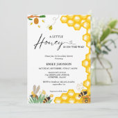 Zoet als kan een beetje honing baby shower zijn kaart (Staand voorkant)