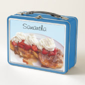 Zoet brood met aardbeien en room (Voorkant)