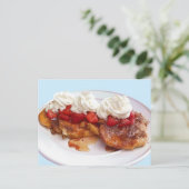 Zoet brood met aardbeien en room briefkaart (Staand voorkant)