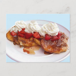 Zoet brood met aardbeien en room briefkaart