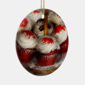 Zoet - Cupcake - Rodefluwelen cupcakes Keramisch Ornament (Rechts)