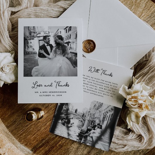 Zoet en grillig | Eenvoudige twee foto bruiloft Bedankkaart