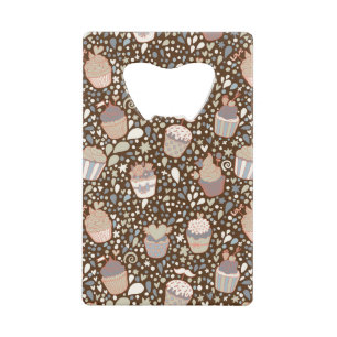 Zoet patroon gemaakt van smaakvolle cupcakes creditkaart flessenopener