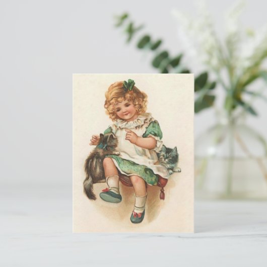 Zoet Victoriaans meisje en Kittens  Briefkaart (Staand voorkant)