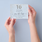 Zoete 16 babyblauwe budget zilveren save the date flyer (Hand)