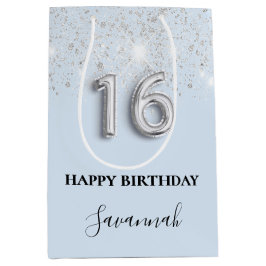 Zoete 16 babyblauwe zilverglitterstofnaam medium cadeauzakje