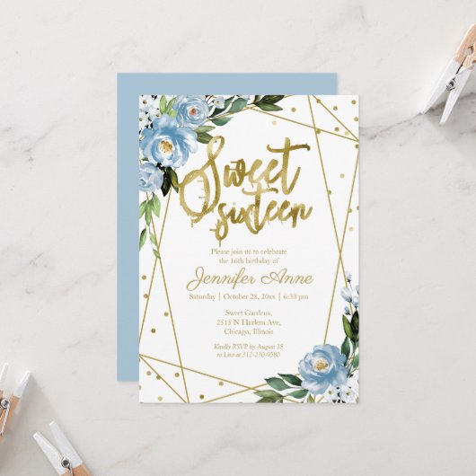 Zoete 16 Invitation Gold Foil Dusty Blue Floral Kaart (Voorkant / Achterkant in situ)
