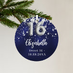 Zoete 16 marineverblauwe zilversterren metalen ornament<br><div class="desc">Een marineblauwe achtergrond kleur met faux zilveren sterren. De kleur van het blauw is ongelijk. Voeg jouw namen toe,  tekst.</div>