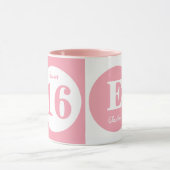 Zoete 16 monogram naam roze en wit mok (Midden)