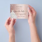 Zoete 16 roos zilveren jurk budget save the date flyer (Hand)