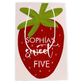 Zoete aardbei kinderen verjaardag medium cadeauzakje