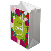 Zoete aardbei kinderen verjaardag medium cadeauzakje (Voorkant Gekanteld)