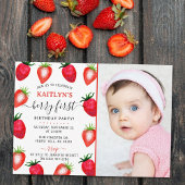 Zoete aardbeien bessen eerste 1e verjaardag foto kaart