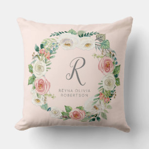 Zoete baby meisje   Monogram naam Blush bloemenkra Kussen
