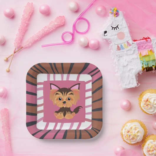 Zoete Baby Roze en Bruine Yorkie Papieren Bordje (Feest)