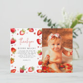 Zoete Bes Eerste Verjaardag Foto Feestje Bedankkaart (Staand voorkant)