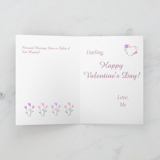 Zoete cavia's in Valentijnsdag met paarse bloemen Feestdagen Kaart (Binnen)