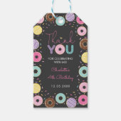 Zoete donut regenboog donuts krijtbord dank u cadeaulabel (Voorkant)