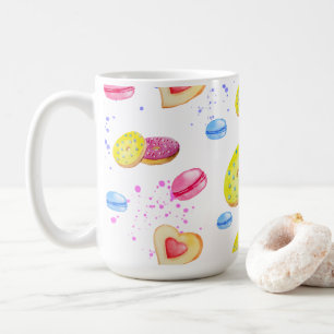 Zoete donuts met kleurrijk glazen patroon koffiemok