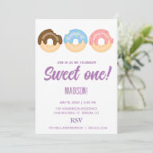 zoete donuts, regenboogkleuren, zoete eerste verja kaart (Staand voorkant)