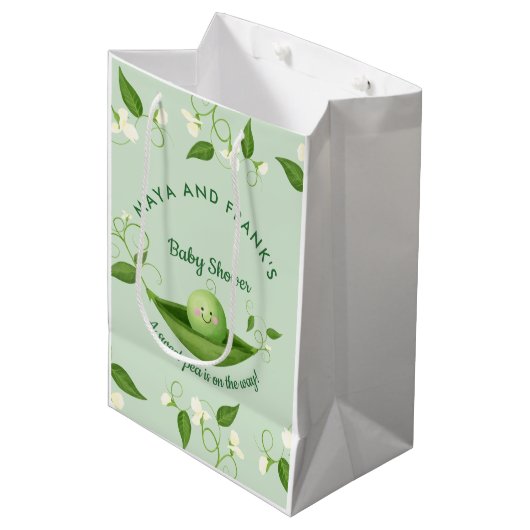 Zoete erwt in een Baby shower met peul Medium Cadeauzakje (Voorkant Gekanteld)
