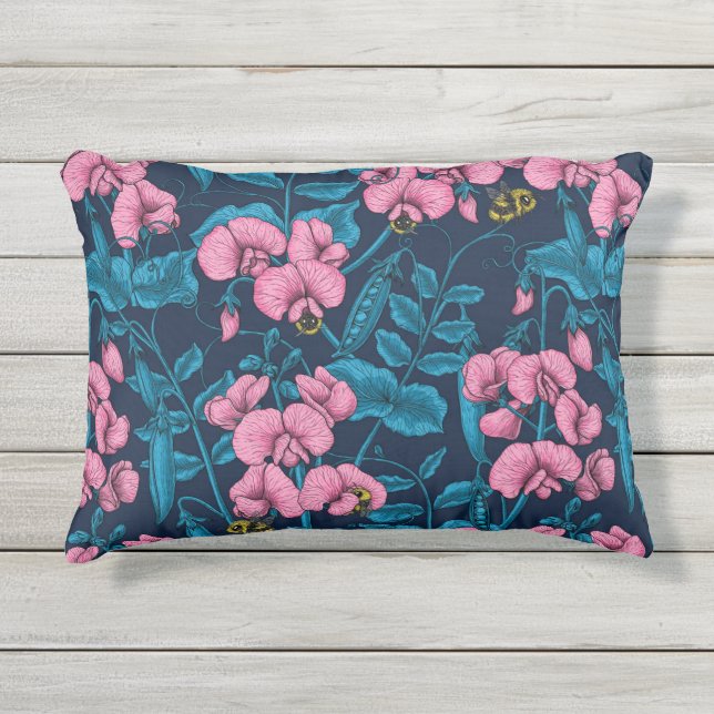 Zoete erwten en hommels, roze en blauw buitenkussen (Voorkant)