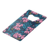 Zoete erwten en hommels, roze en blauw creditkaart flessenopener (Voorkant Gekanteld)