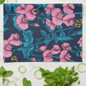 Zoete erwten en hommels, roze en blauw theedoek (Gevouwen)