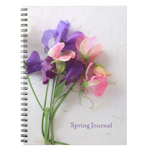 Zoete erwten op getextureerd papier notitieboek (Voorkant)