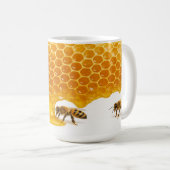 Zoete harmonie: bijen en honingraat koffiemok (Voorkant rechts)
