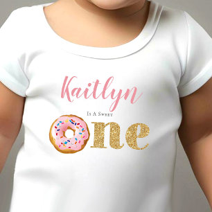 Zoete Kleine Donut Meisjes 1e Verjaardag