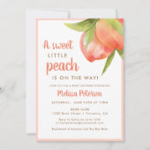 Zoete Kleine Perzik Is Op Weg Baby Shower Kaart (Voorkant)