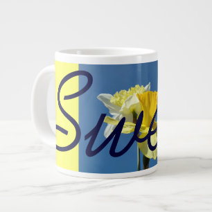 Zoete Koffiekopjes Blauwe Lucht Gele Narcissen Grote Koffiekop