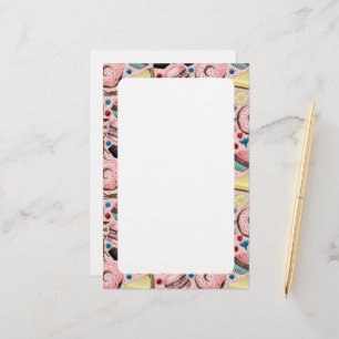 Zoete lekkernijen op roze briefpapier