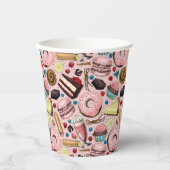 Zoete lekkernijen op roze papieren bekers (Voorkant)