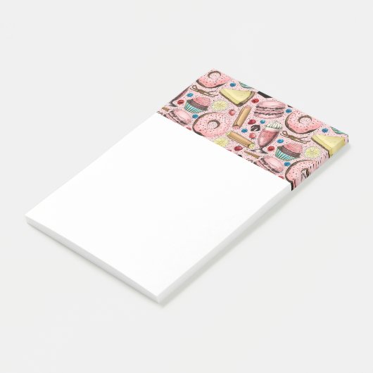 Zoete lekkernijen op roze post-it® notes (Schuin)