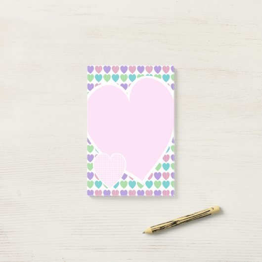 Zoete patroon harten post-it® notes (Op bureau)