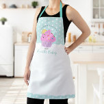 Zoete roze cupcake bakkerij dessert turquoise op m schort<br><div class="desc">Hier is een wonderlijke manier om het plezier van het bakken toe te voegen. Voeg extra glans toe aan je culinaire avonturen wanneer je dit elegante, verfijnde, eenvoudige en moderne schort draag. Een dunne, roze cupcake en een handgeschreven typografie bedekken witte poka stippen op een lichte pastelmint aqua blue background....</div>