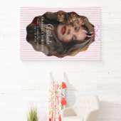 Zoete Roze Gestreept Boog Foto Afstuderen Spandoek (Insitu)