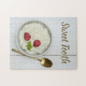Zoete tandrijstpudding met frambozen dessert legpuzzel (Horizontaal)