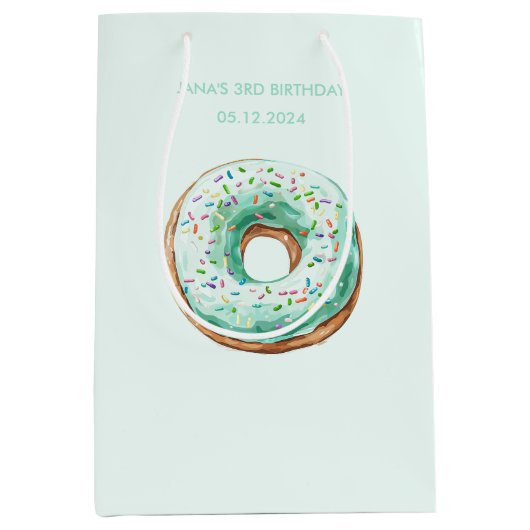 Zoete tijd pastel groene donut verjaardag medium cadeauzakje (Voorkant)