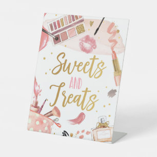 Zoetjes en behandelde spa-party Makeup Glamor Girl Reclamebord Met Voetstuk