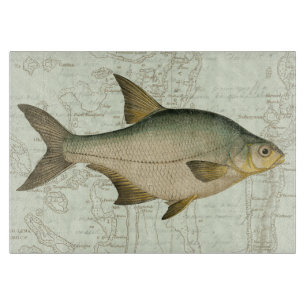 Zoetwatervis op kaart snijplank