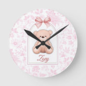Zoey | Aangepaste Roze Teddybeer Nursery Design Ronde Klok (Voorkant)