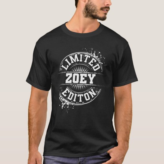 ZOEY Limited Edition Grappig Gepersonaliseerd Naam T-shirt (Voorkant)
