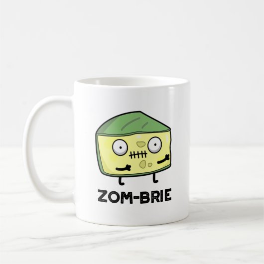 Zom-brie Funny Halloween Zombie Brie Cheese Pun Koffiemok (Links)