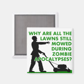 Zombie Apocalypse Lawn Mowing Funny Fridge Magnet (Voorkant / Achterkant)